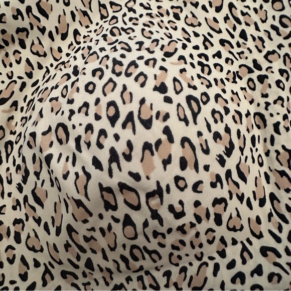 Rhonda Shear Invisible Body Leisure Bra - Picture 6 of 6